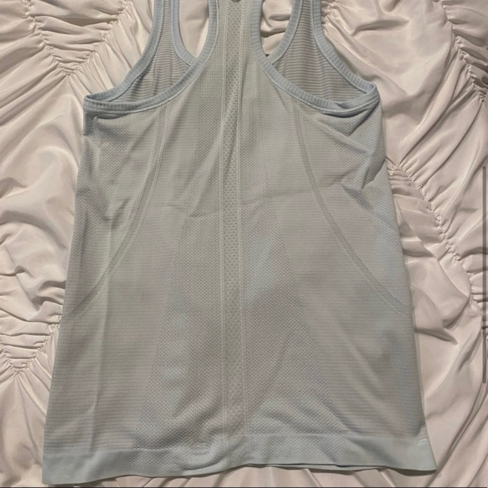 LULULEMON SWIFTLY RACERBACK 6 - Picture 3 of 4